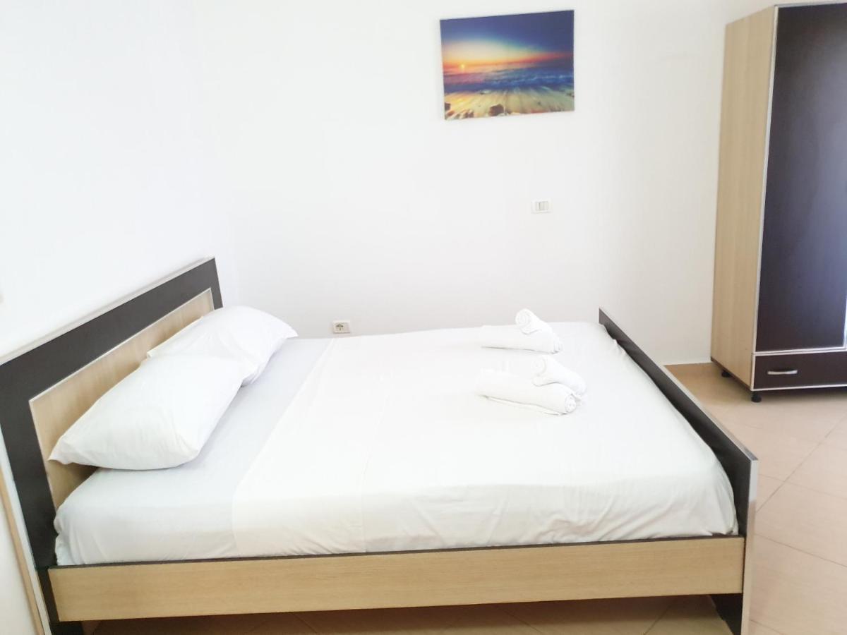 Soare Hotel Ksamil Exterior photo