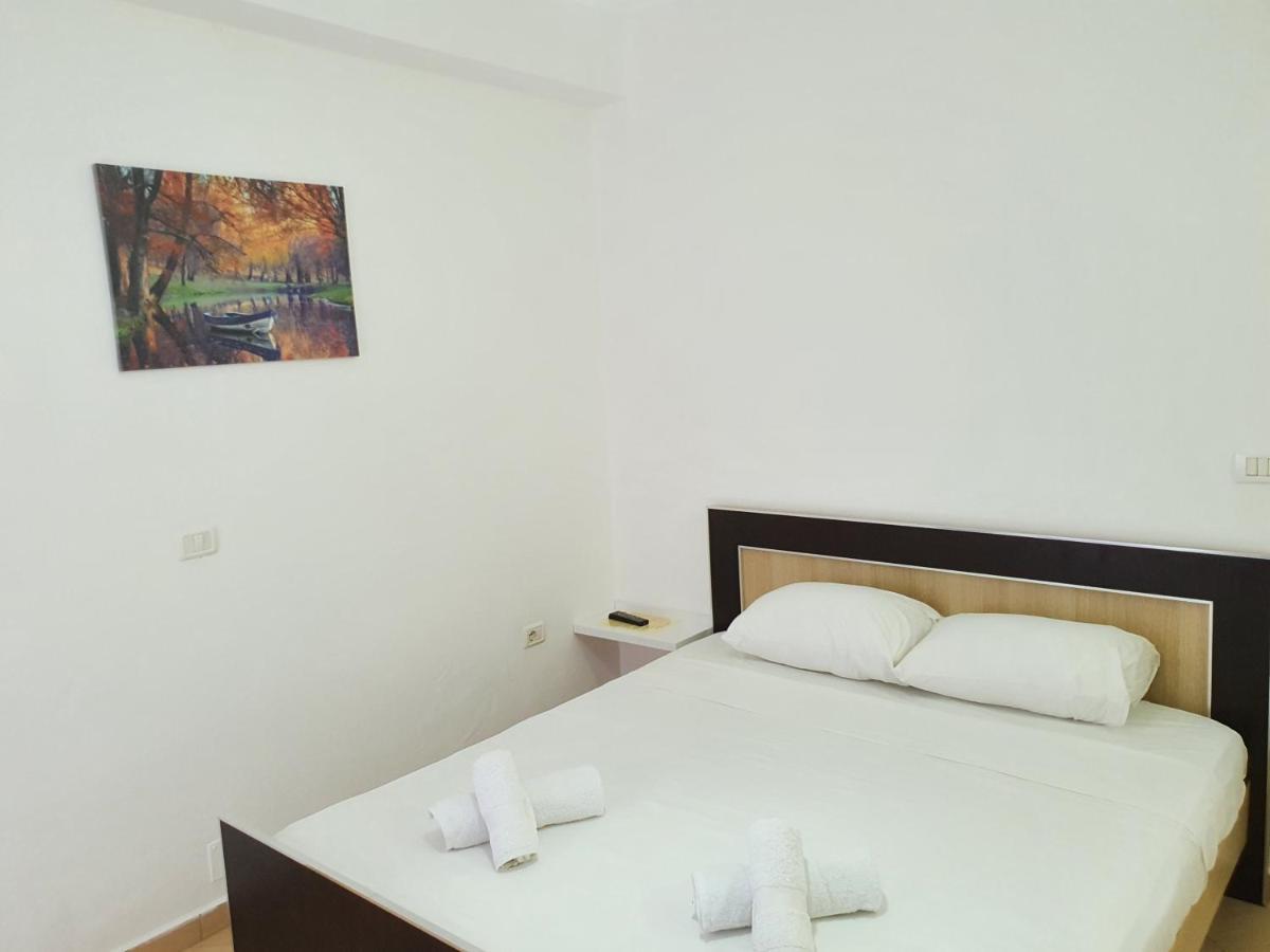 Soare Hotel Ksamil Exterior photo